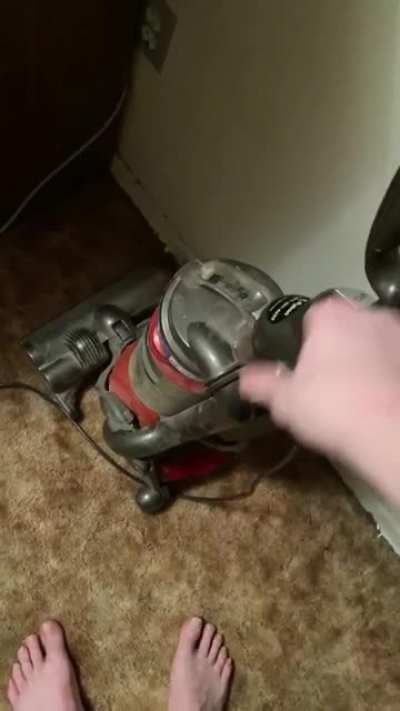 Took this a while ago. The hose doesnt work unless its standing upright, please understand my frustration.