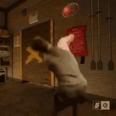 No one: The sweaty ash main