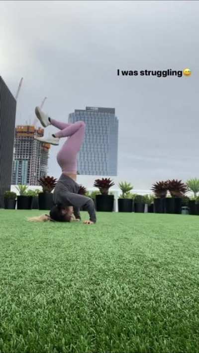 Rae handstand #2
