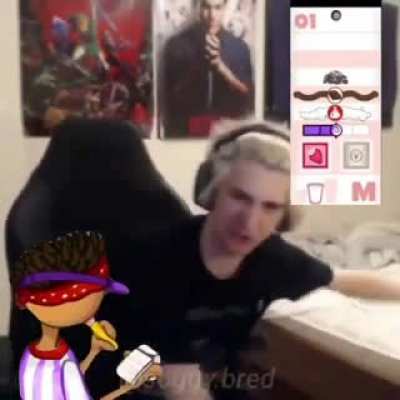 xQc ordering his food