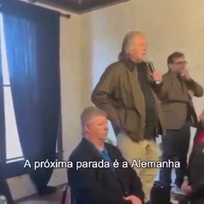 Steve Bannon: 