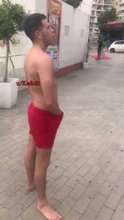 Sokak ortasında da yapılmaz amk