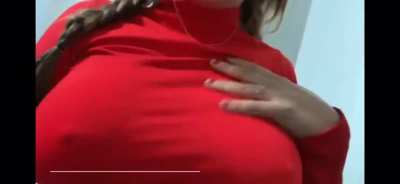 Aqu&iacute; est&aacute;:) Sigan votando para m&aacute;s. Es Ari