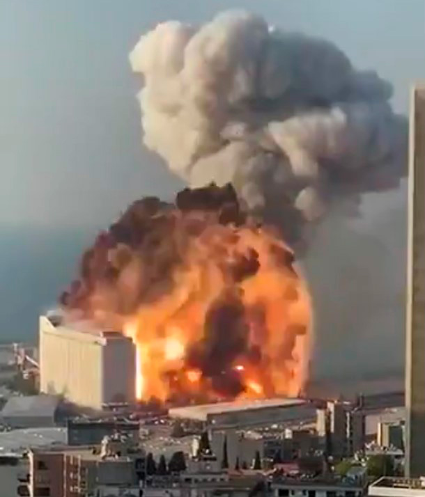 Better shot of the Beirut explosion.