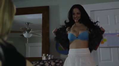 Alexis Knapp