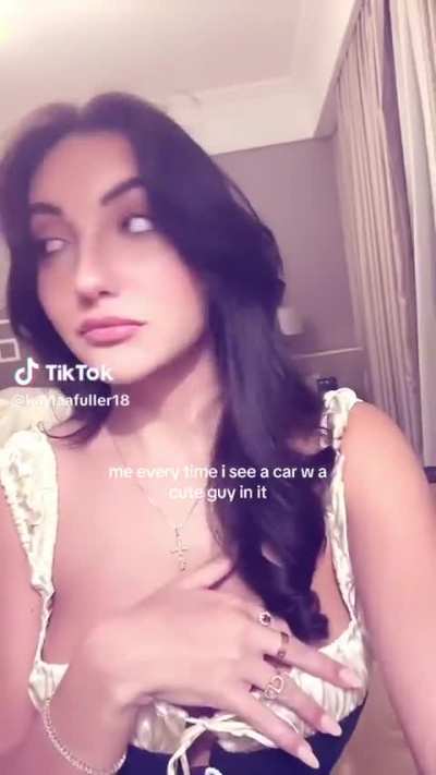@kaylaafuller18 (oc)