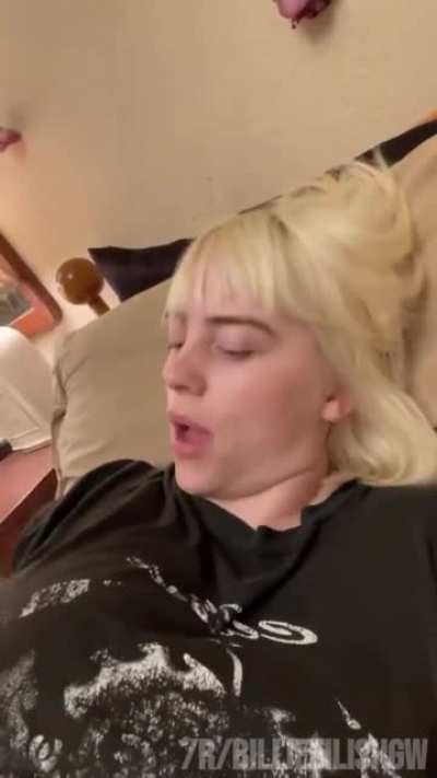 Billie and her massive milkers in motion