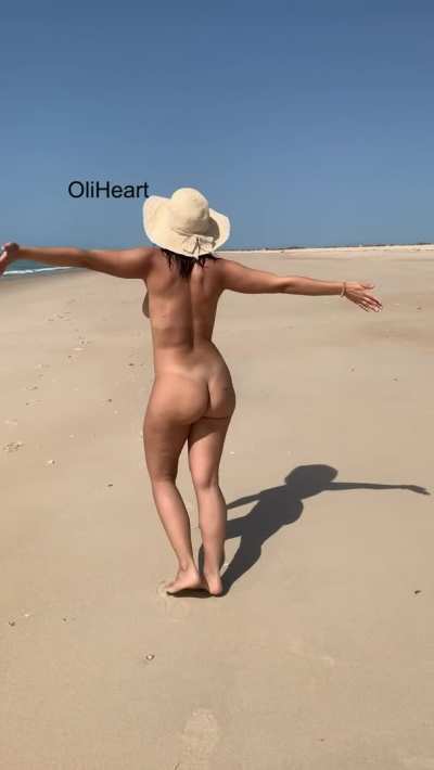 Showing off on the beach
