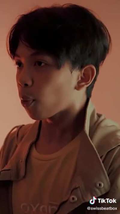 Insane 14 year old Filipino beatboxer