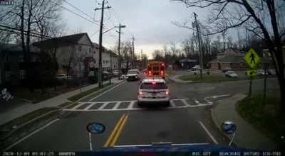Passing a school bus 🤦&zwj;♂️