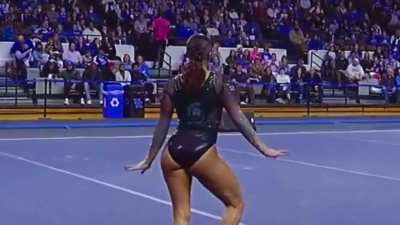 Nyah Smith: Michigan State University gymnastics 💚🤍🤸&zwj;♀️