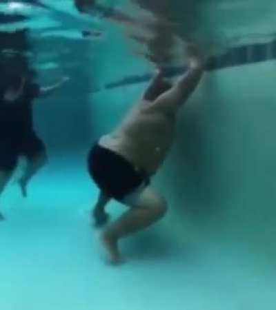 So that&rsquo;s how wave pools work! The more you know :)