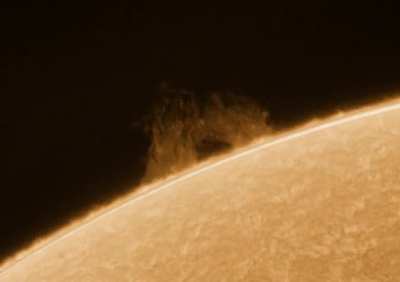 This solar storm that&rsquo;s as tall as 4 Earths looks like a writhing mass of bodies in hell when zoomed in