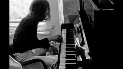 Here's Lennon's "Now And Then" Demo, because it isn't anywhere in YouTube and r/beatles doesn't allow videos.