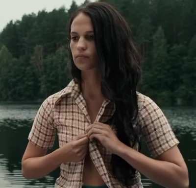 Alicia Vikander