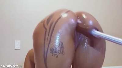 Big booty girl machine fuck and squirt
