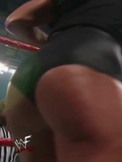 Gosh, what a booty