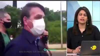 Tente assistir o vídeo e não sentir vergonha alheia