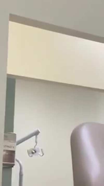Kid says „I eat ass“ at the dentist
