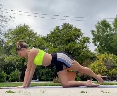 Stretchy