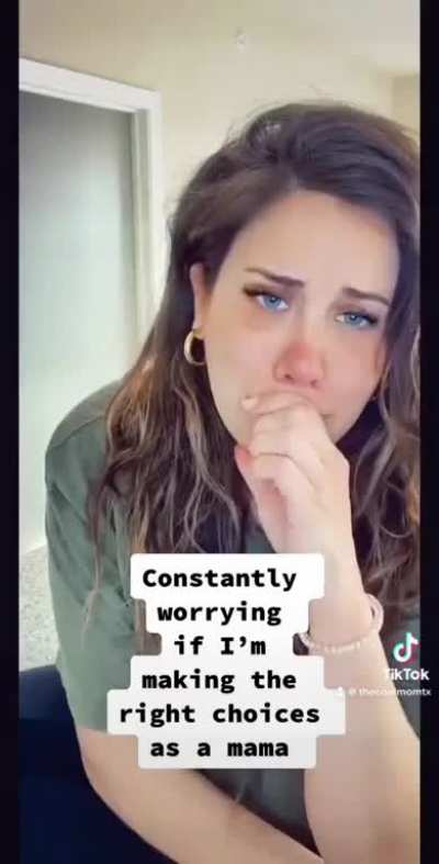 Wants to make important decisions for daughter so proceeds to film herself crying and driving for clout.
