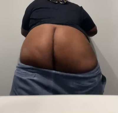 🙇🏽‍♂️👀