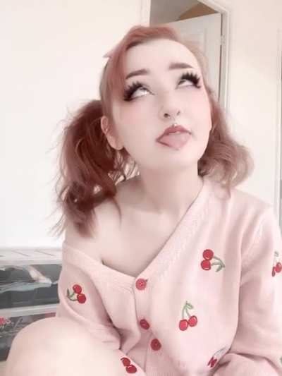 I'm da birthday girl today! :3