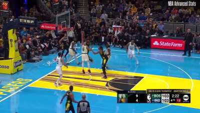 [Highlight] Nesmith finishes a tough layup late in the 4th, hits Derrick White with the &lsquo;too small&rsquo;