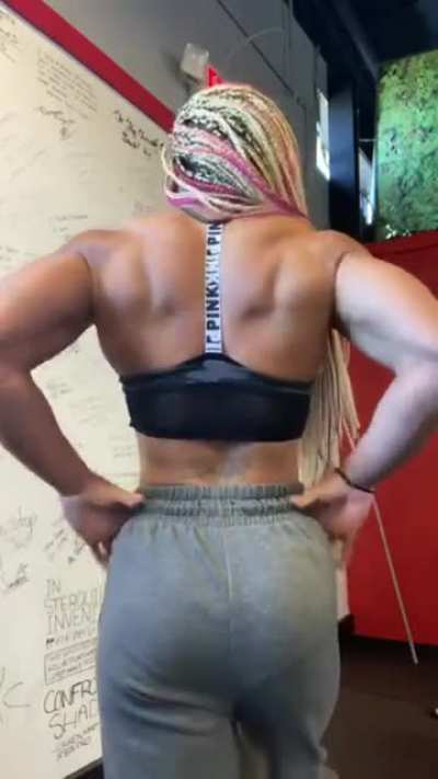 @Fit_lolamontez