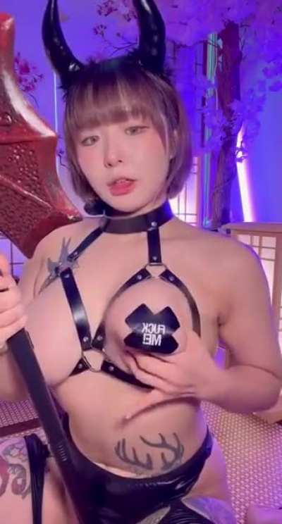 Sexy ass devil