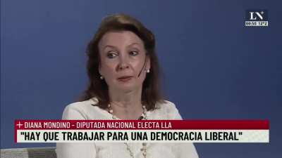 Diana Mondino: 