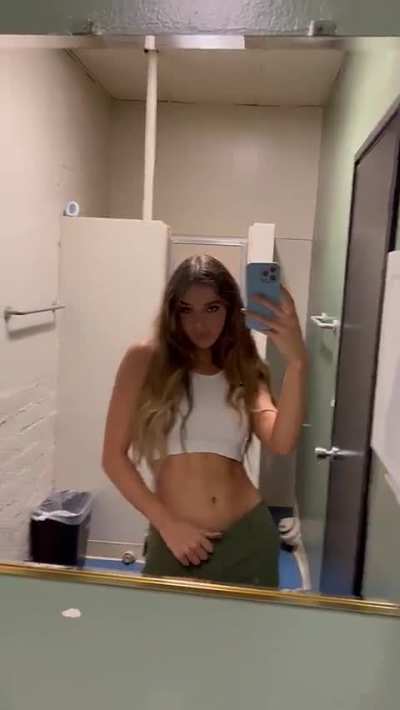 Hailee Steinfeld