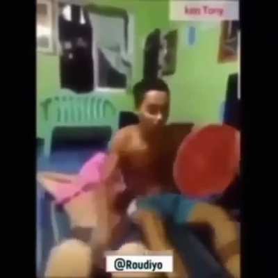 🥴