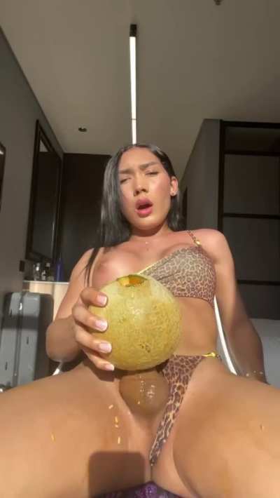 Do you want me to drill you like I drilled the cantaloupe? 🍈💦🤤