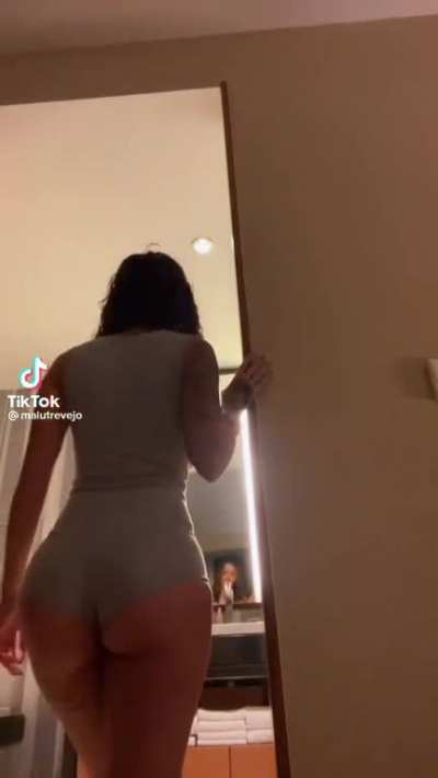 Thick asf 😍