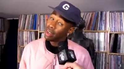 I dont speak english, so i dont know what he is saying