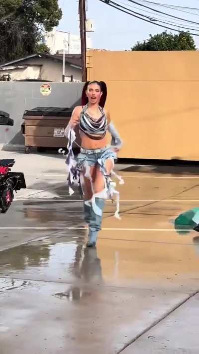 Sexy walking 🥰