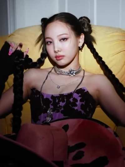 TWICE - Nayeon