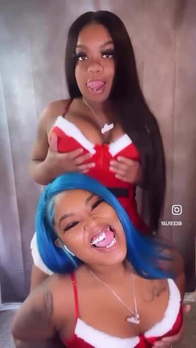 Blue or Black ? 