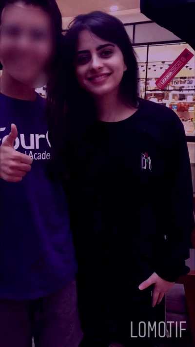 Minha namorada &eacute; linda e eu beijo ela todo dia
