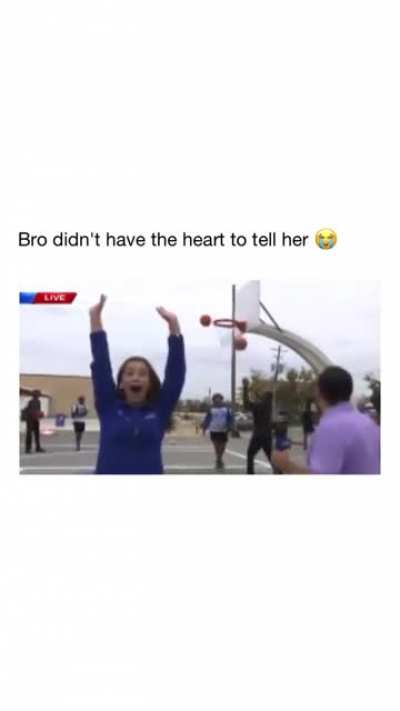 😂