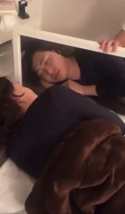 Woman wakes up to see her worst nightmare and has brutal heart attack