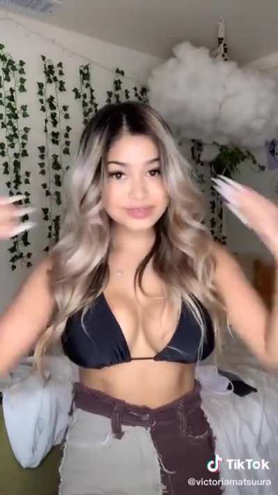 @victoriamatsuura