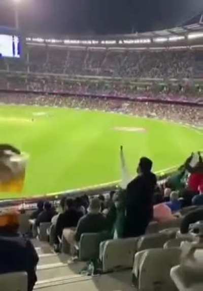 Kya Gunda bnega re tu