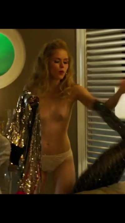 Erin Moriarty in Driven 