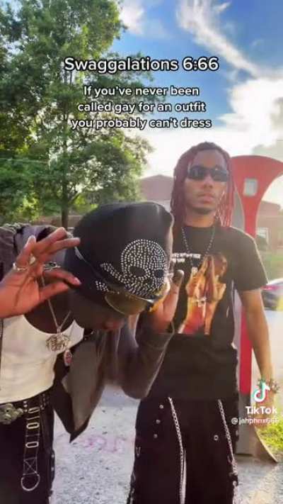 Carti influence is unreal. He got mfs unironically dressing like him and copying his whole style.