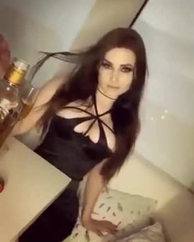 OMG. So sexy!
