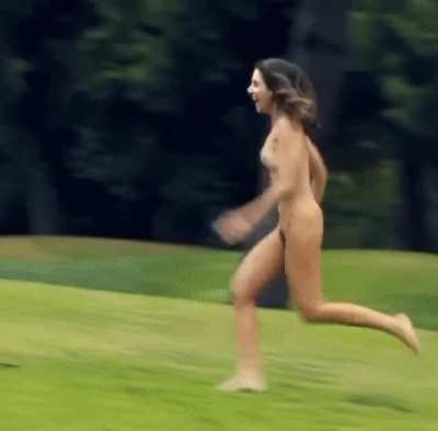 Allison Brie naked running ( Slowed and Upscaled) from Somebody i used to know