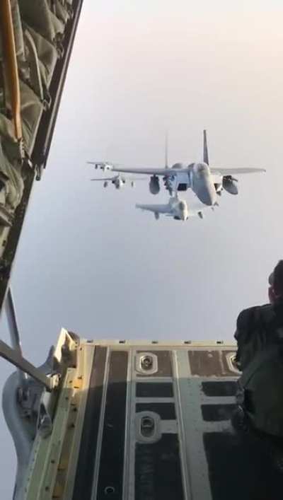 Photographer attempts to get a bunch of F-15's to line up for his shot.