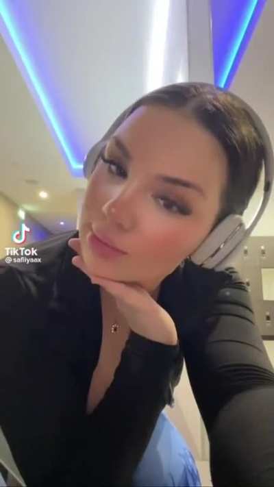 safiiyaax